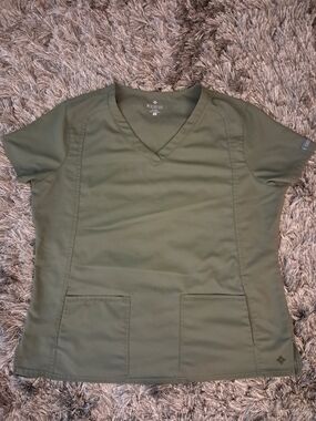 Med Couture Olive Green V-Neck Utility Scrub Top XL